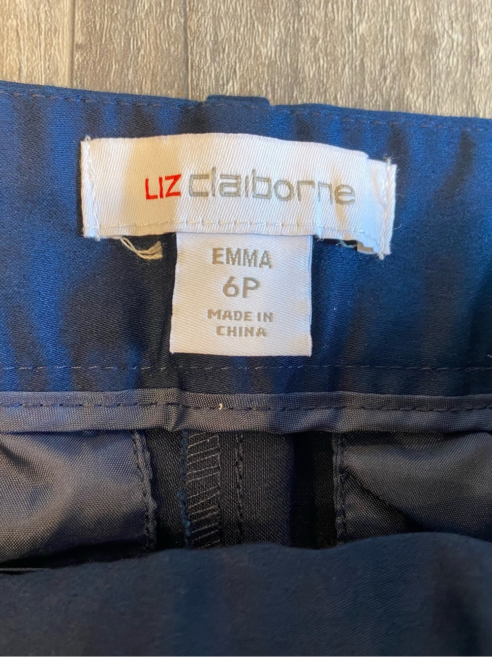Lot of 2 Women's Liz Claiborne EMMA Ankle Pants Size 6P Navy Gray Mid Rise - Picture 3 of 14